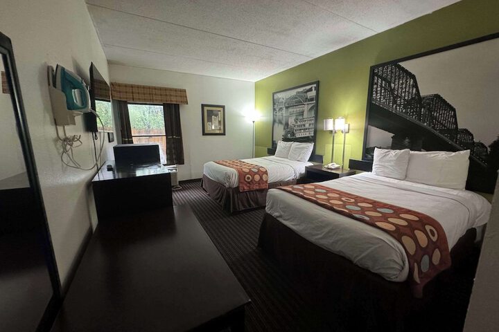 Room 19 of 28