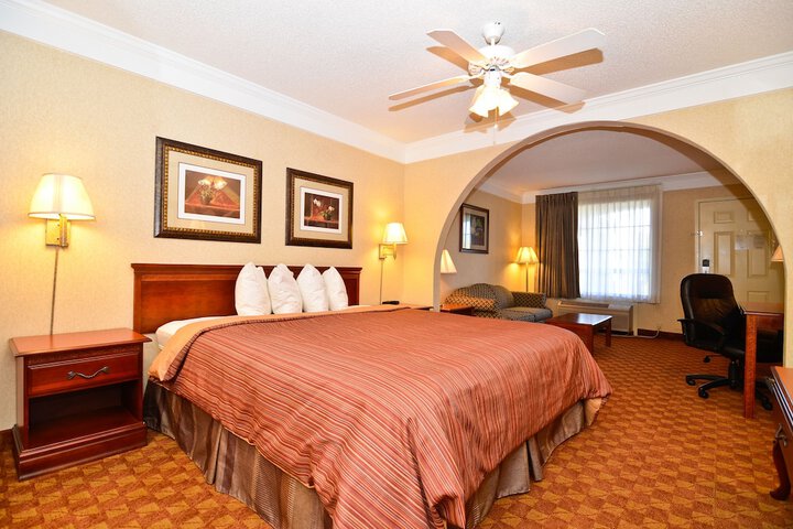 Room 18 of 25