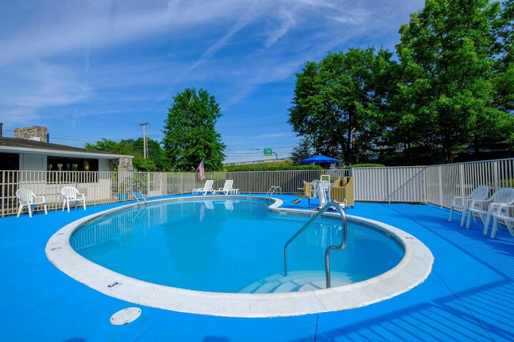 Pool 6 of 30