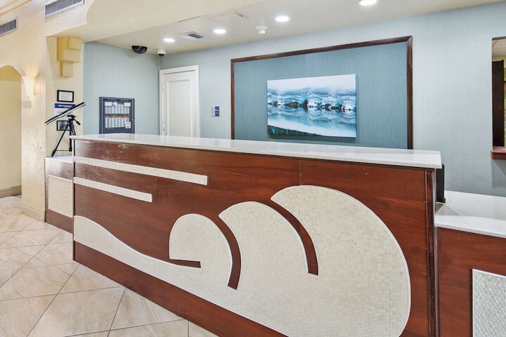 Best Western Plus Deerfield Beach Hotel & Suites
