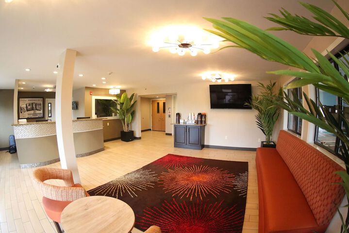 Hotel Interior 5 of 27