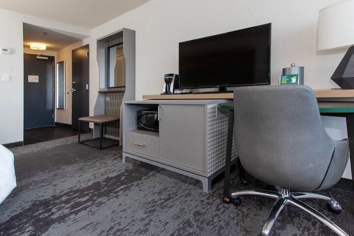 Room 57 of 116