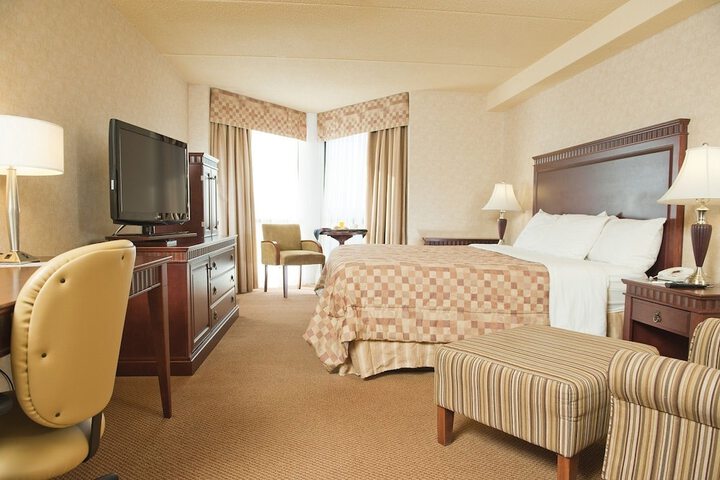 Room 10 of 31