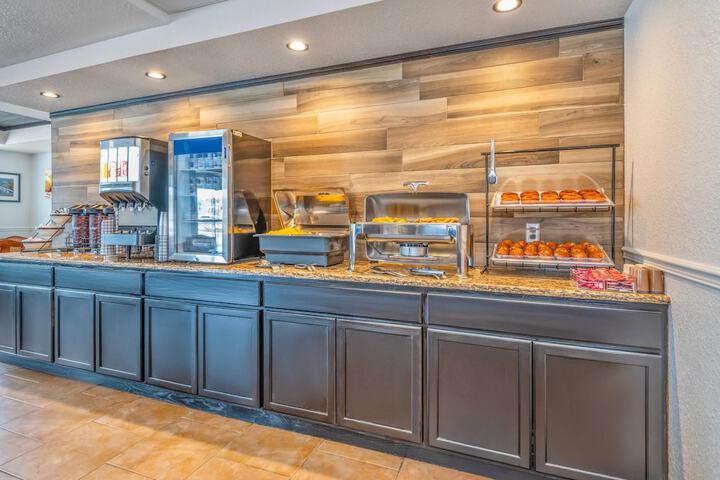 Comfort Inn & Suites Thousand Islands Harbour District