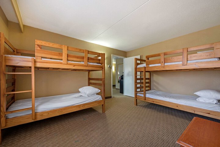 Room 58 of 131
