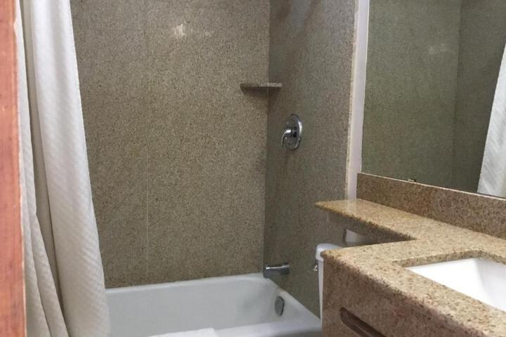 Budget Inn Plainview