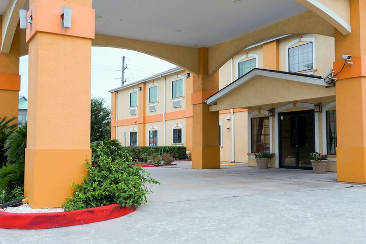 Hotel 4 of 26