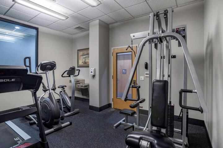 Best Western Plus Philadelphia Airport South at Widener University