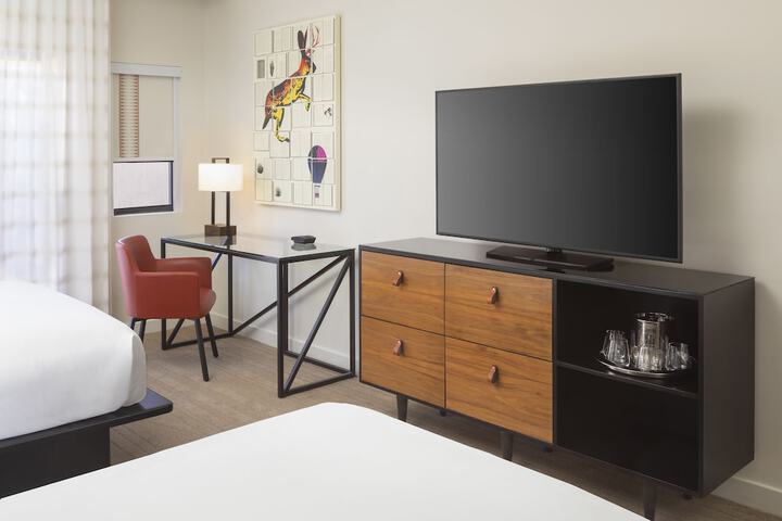 Room 33 of 57