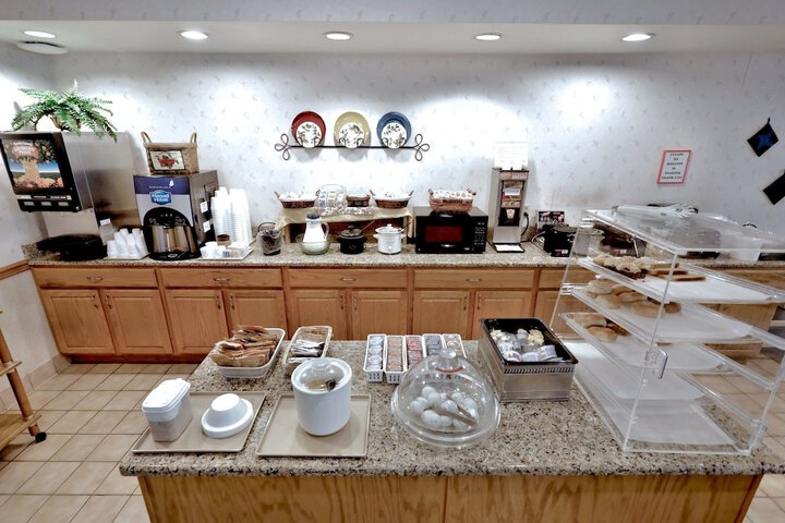 Breakfast/Coffee Service 44 of 55