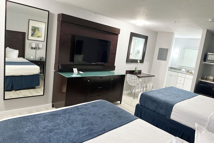 Room 18 of 23