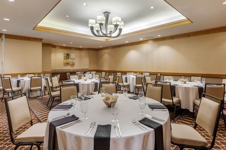 Omni Los Angeles Hotel at California Plaza