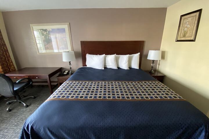 Room 16 of 24