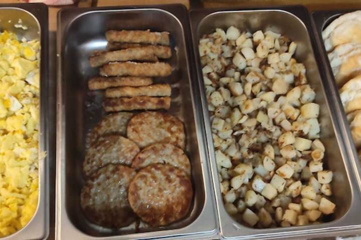 Breakfast/Coffee Service 83 of 89