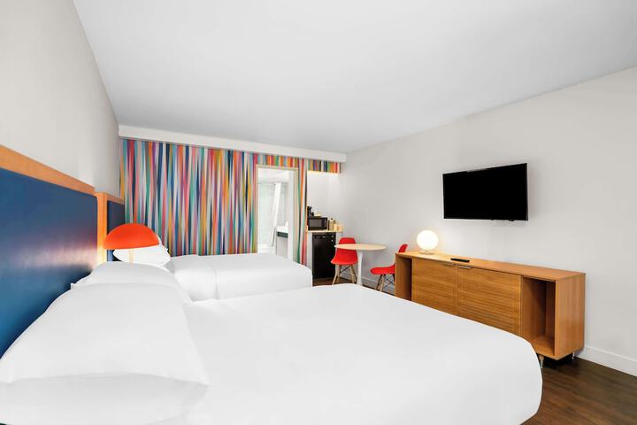 Room 22 of 40