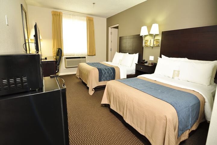 Room 34 of 85