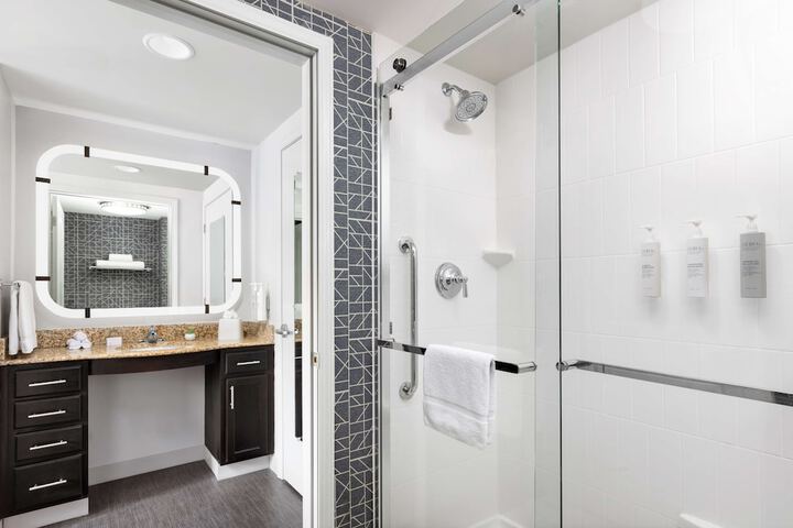 Homewood Suites by Hilton Manchester / Airport