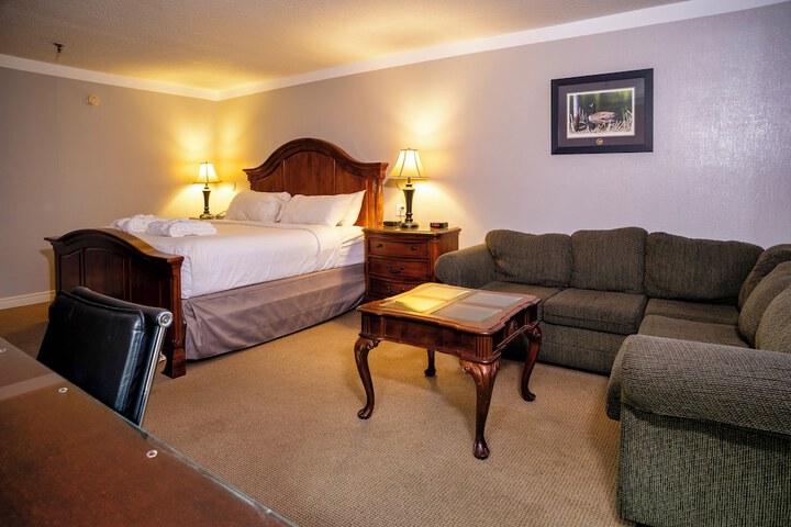 Room 44 of 80