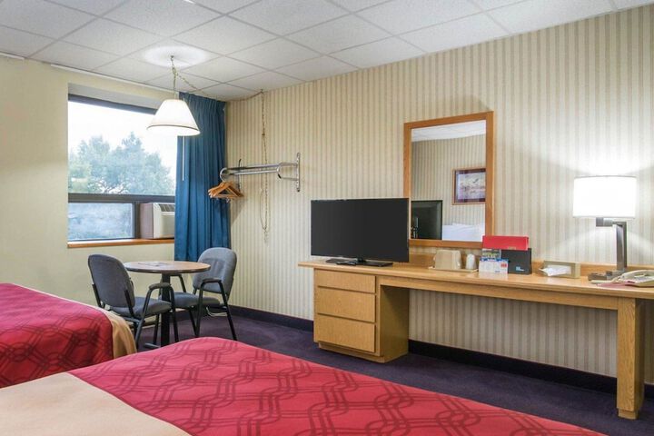 Room 20 of 25