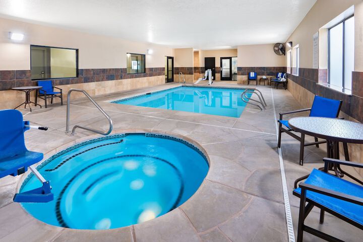 Pool 10 of 49