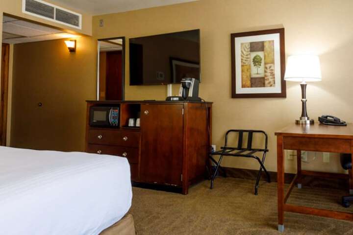Maverick Hotel and Casino by Red Lion Hotels