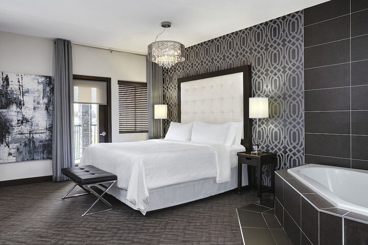 Room 15 of 24