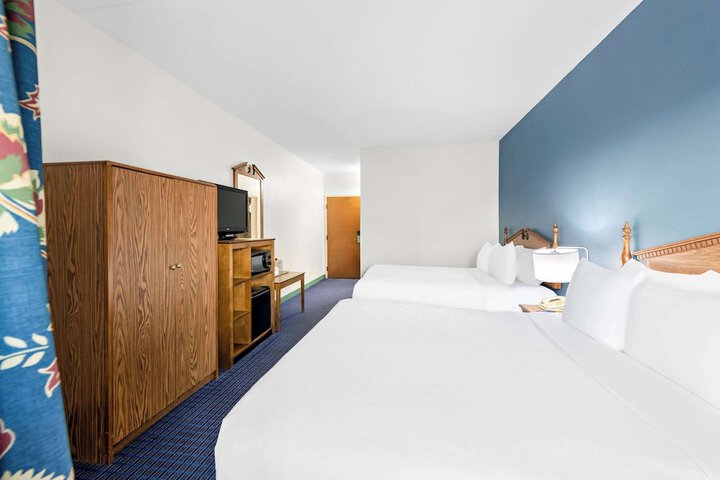 Room 58 of 73