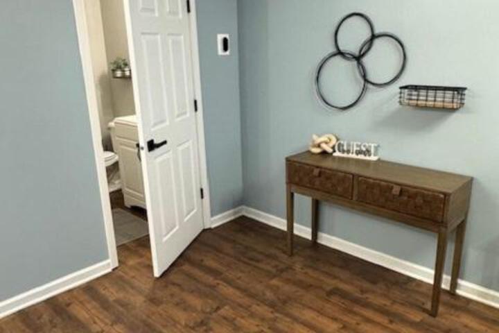 Peninsula Point Cozy Lakefront Condo 1BR 1BA