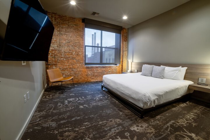 Montvale Hotel