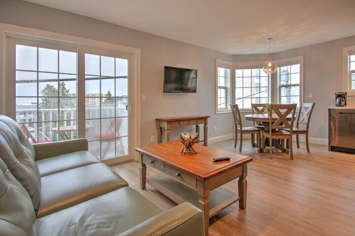 Atlantic Ocean Suites
