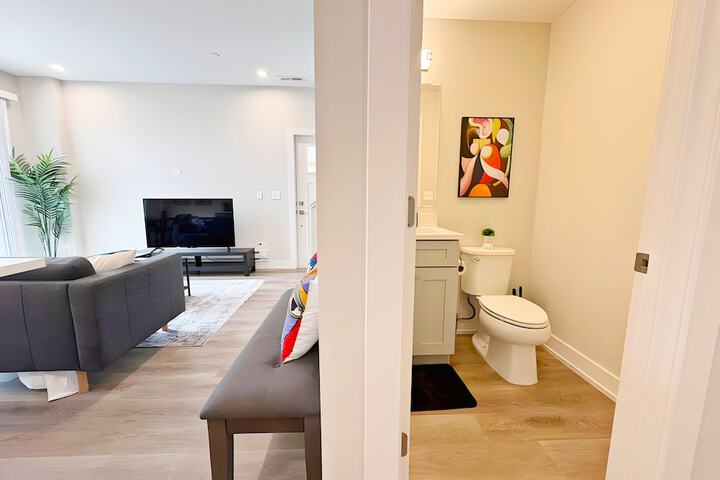 4BR Townhouse with Parking - WV rep 3