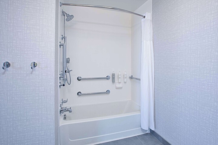 Hampton Inn Detroit / Utica-Shelby Township