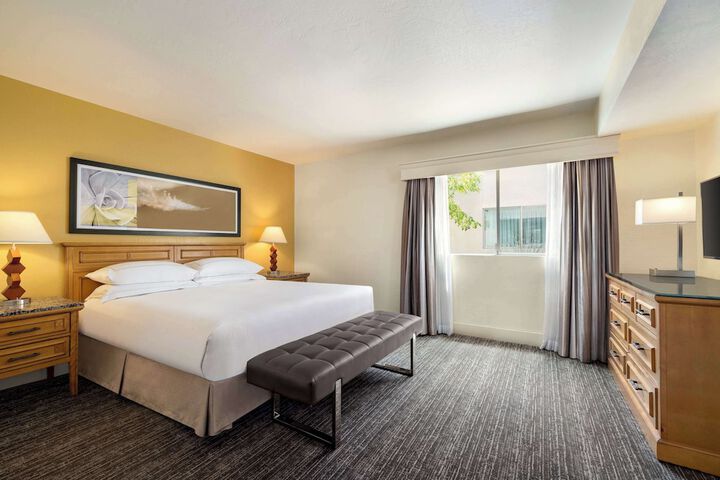 Room 73 of 105