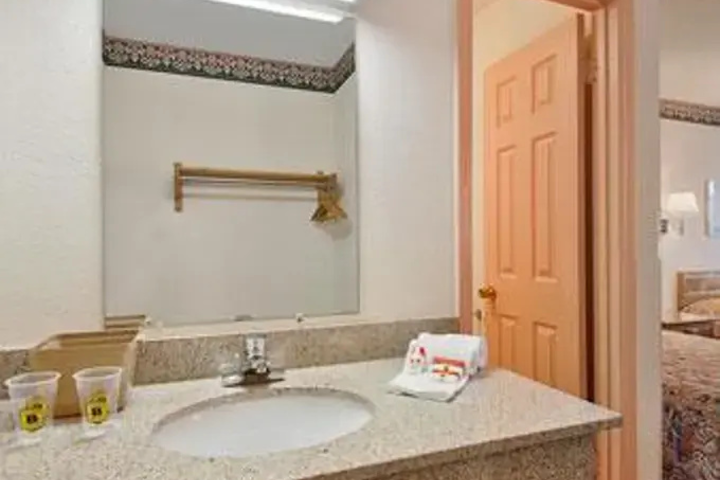 Rodeway Inn