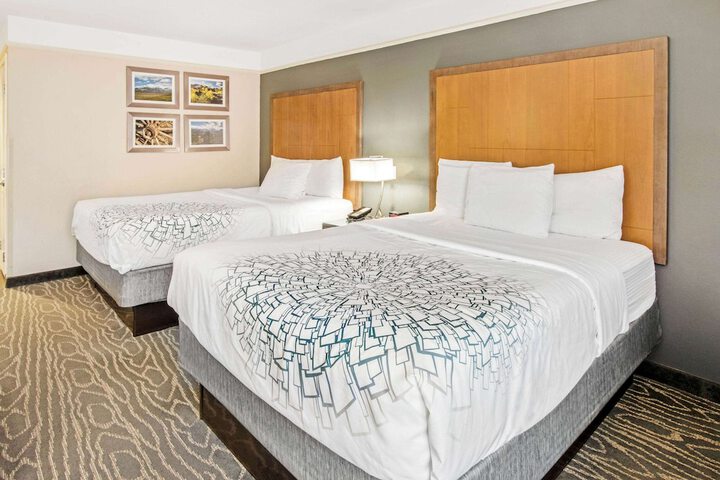 Room 21 of 57