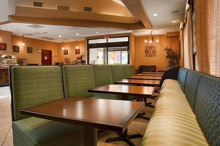 Best Western Plus Goldsboro