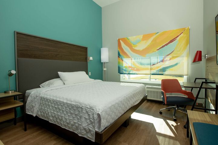 Room 18 of 39