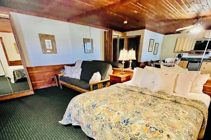 Bear Inn Retreat