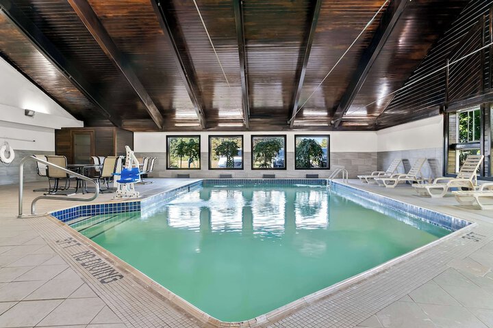 Best Western Plus Flint Airport Inn & Suites