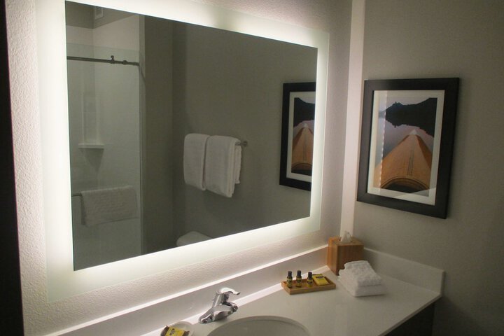 Room 13 of 43