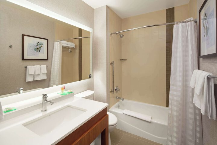 Room 15 of 27