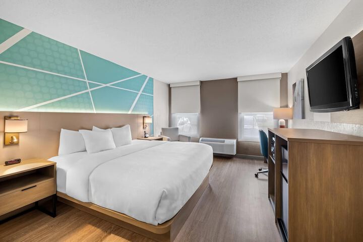 Comfort Inn & Suites and Conference Center