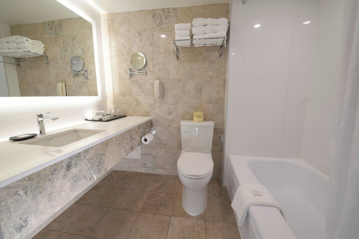 Sheraton Laval Hotel