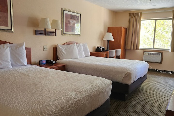 Luxury Inn & Suites