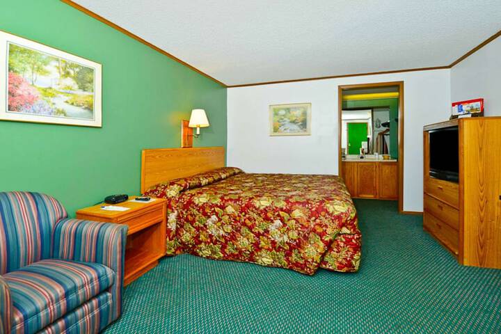 Room 19 of 28