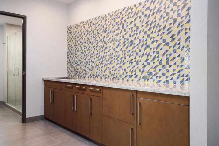 Best Western Premier Hotel at Fishers Landing