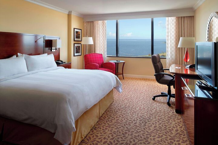 Room 28 of 47