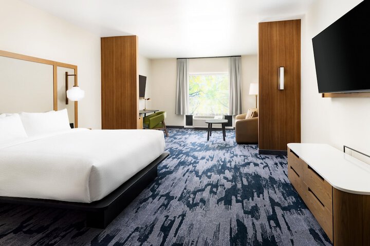 Room 16 of 30