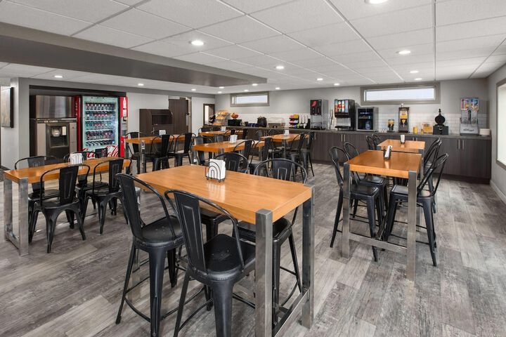Days Inn by Wyndham Pierre