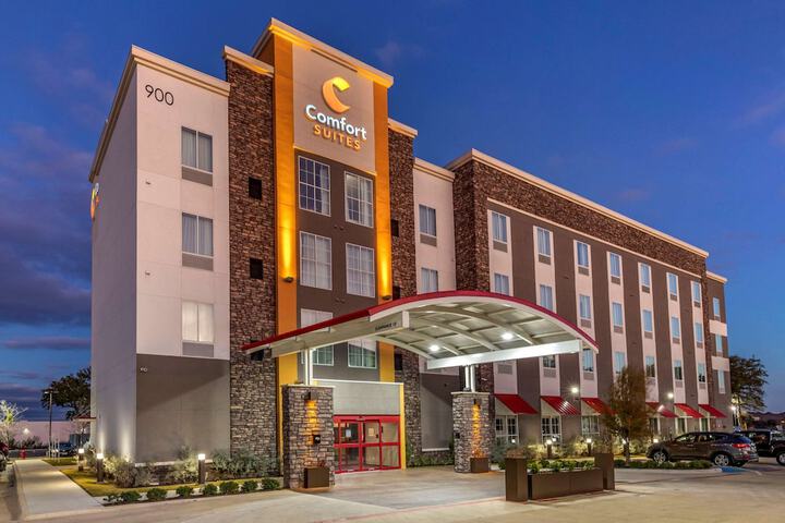 Hotel 6 of 70